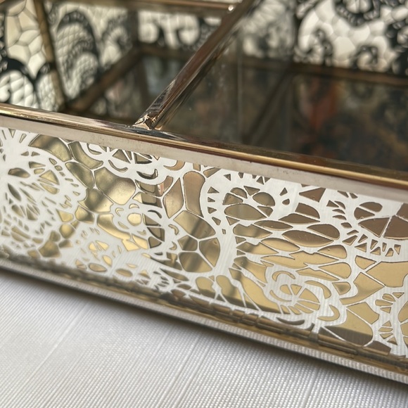 Tahari Home silver lace filigree glass mirror box for jewelry display keepsake - Picture 11 of 12
